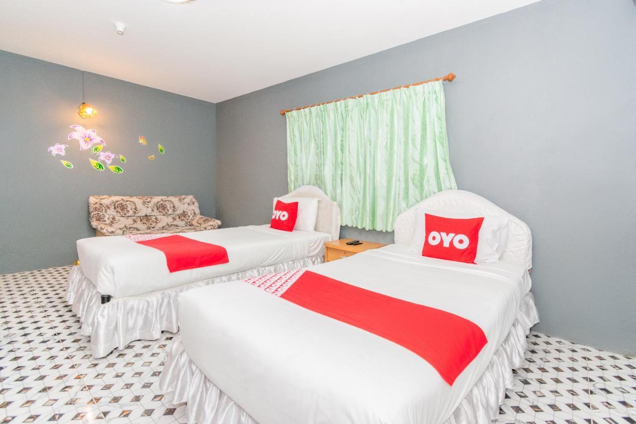 Oyo 712 Baandin Resort Phetchaburi Exterior foto