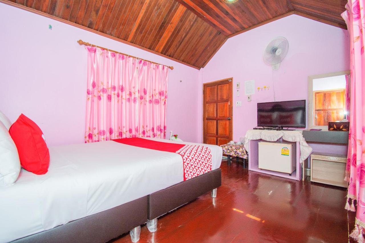 Oyo 712 Baandin Resort Phetchaburi Exterior foto